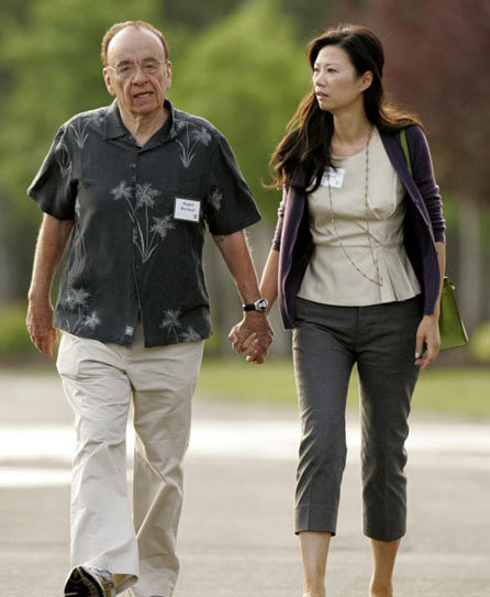 File photo of Rupert Murdoch, chairman and CEO of News Corporation, and his wife Wendi Deng. [Youth.cn]